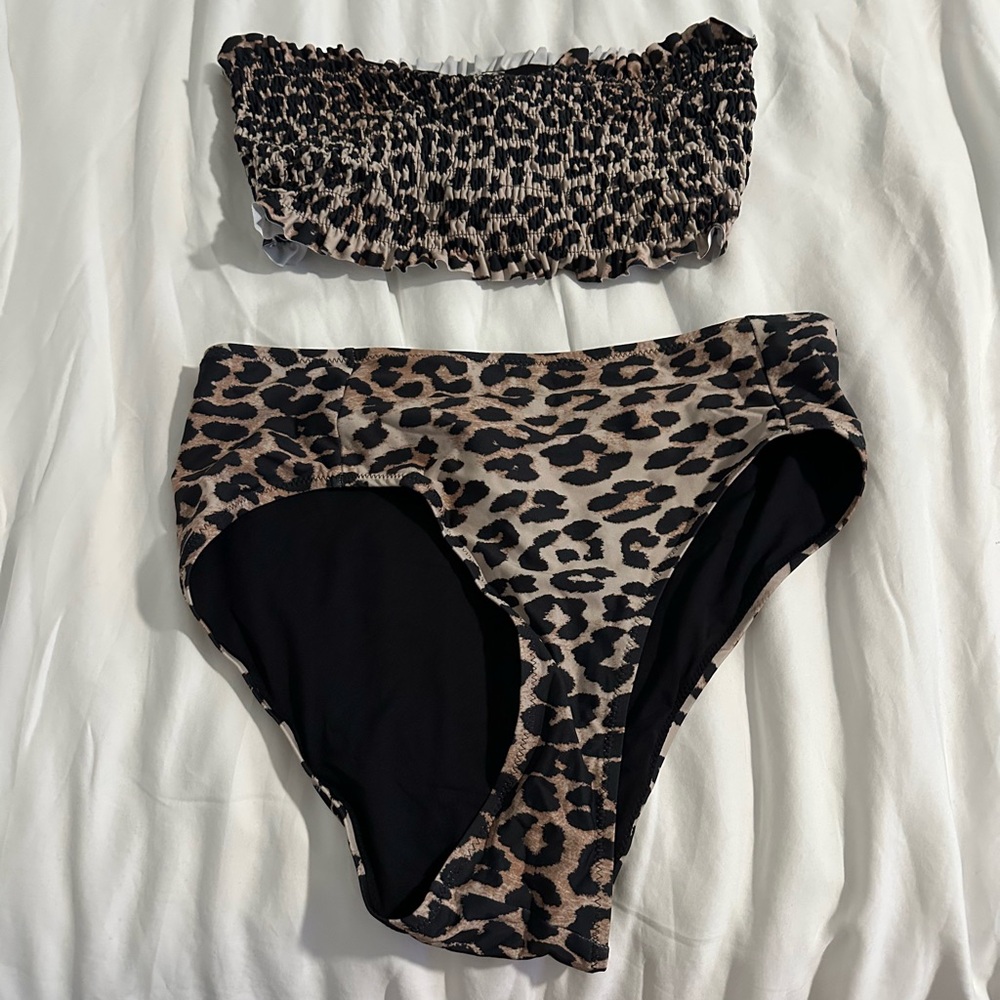 Ganni leopard print bikini L